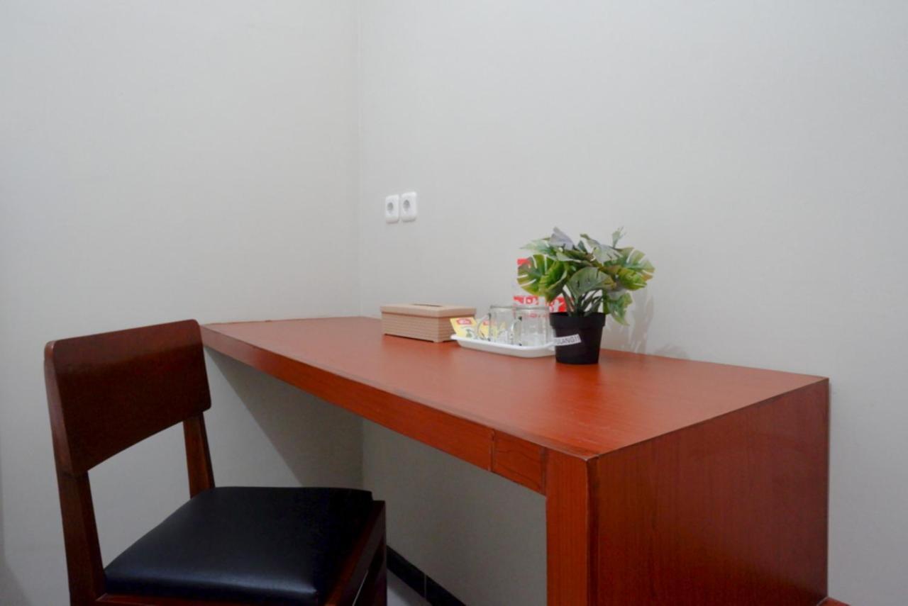 Reddoorz Near Kampus Ump Purwokerto 2 Hotel Sumbang Exterior photo