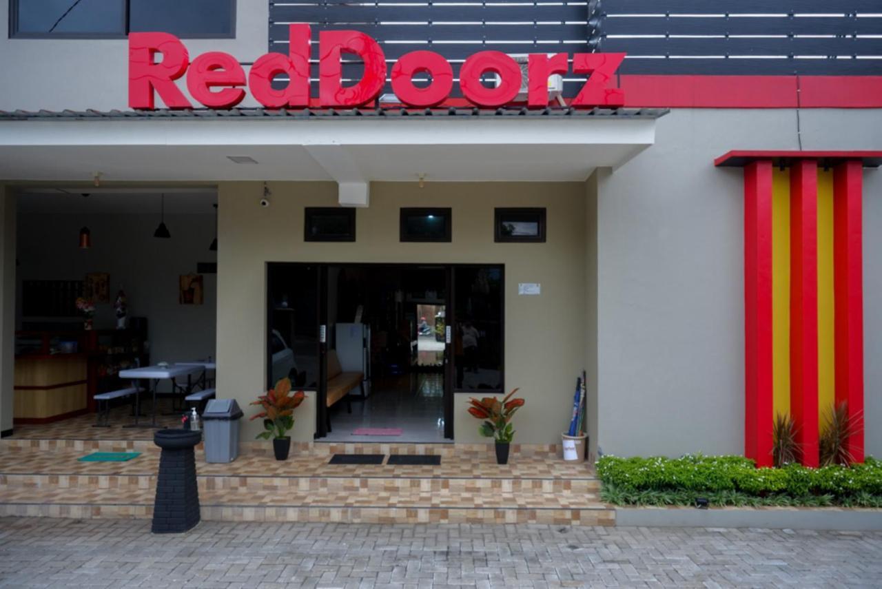 Reddoorz Near Kampus Ump Purwokerto 2 Hotel Sumbang Exterior photo